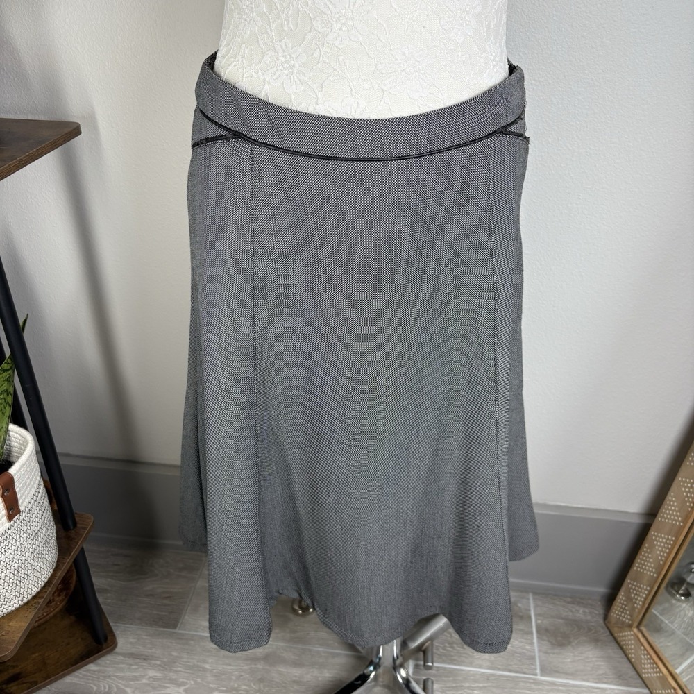 89th & Madison Women 8 Grey A-Line Skirt Office Professional Faux Leather Trim
